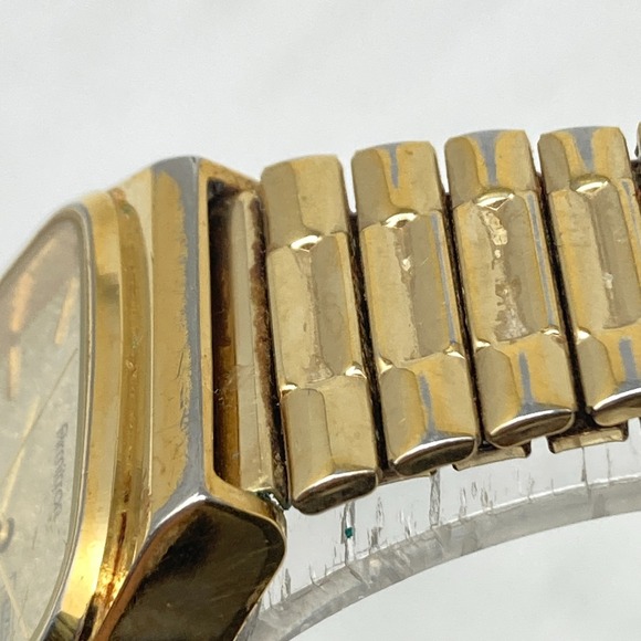 Vtg Armitron Watch Men 30mm Gold Tone Day Date Glitter Stretch Band New Battery - Picture 6 of 15